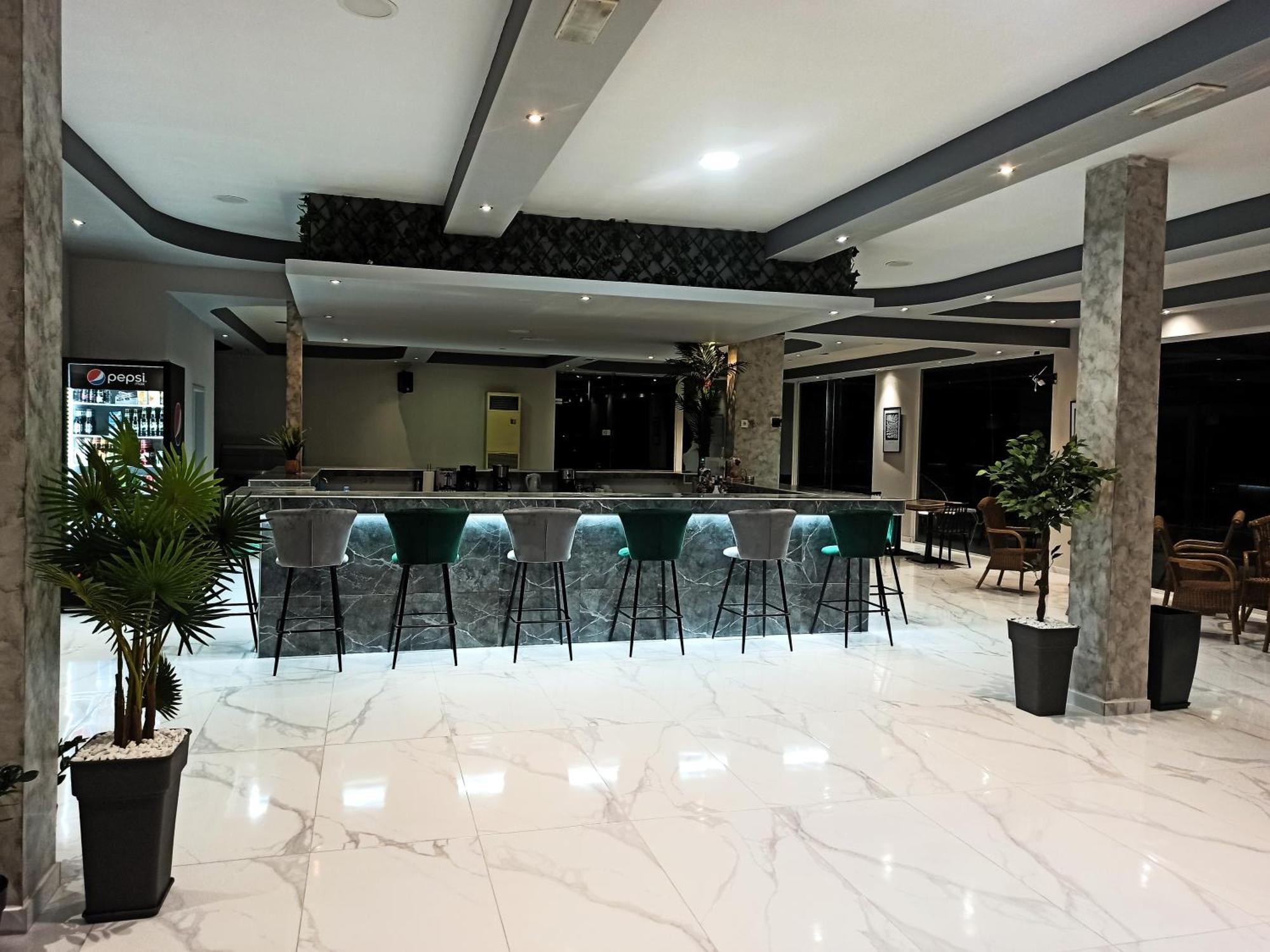 Hotel Sotirakis 2*