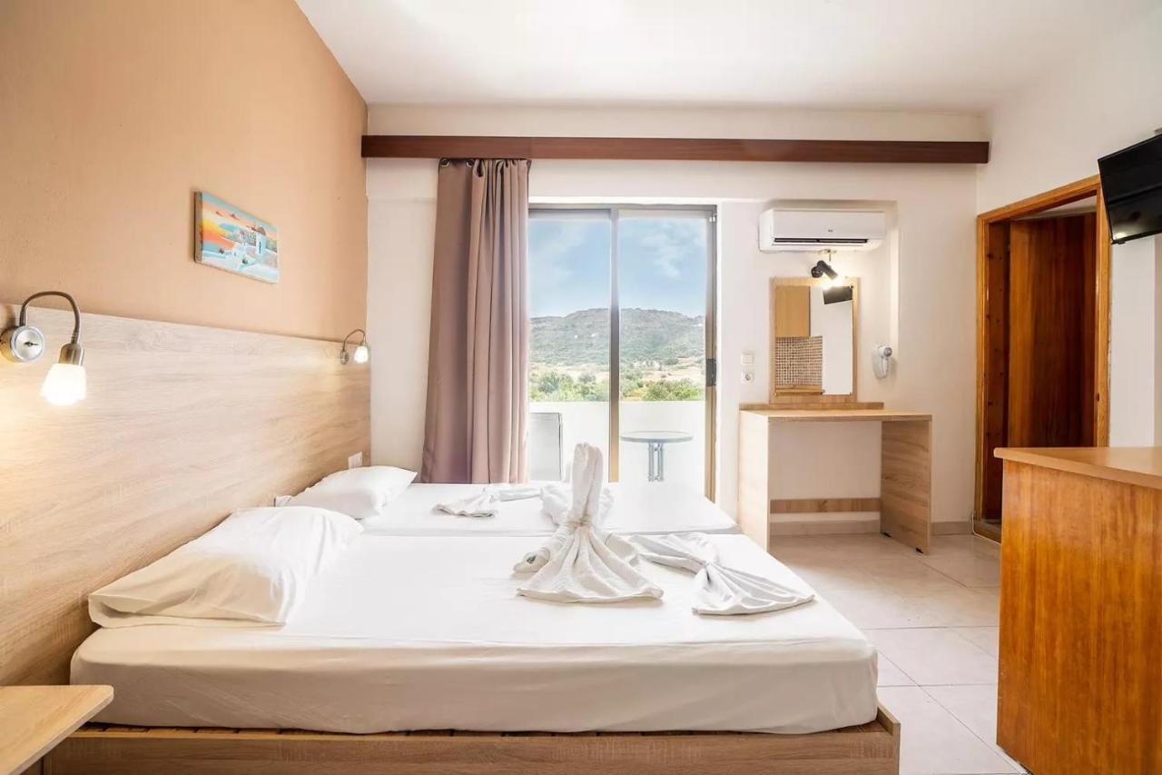 Sotirakis Hotell 2*